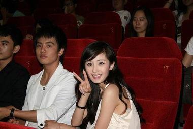 杨幂上台爆料于和伟视频,视频内容引发热议 第3张 杨幂上台爆料于和伟视频,视频内容引发热议 第3张