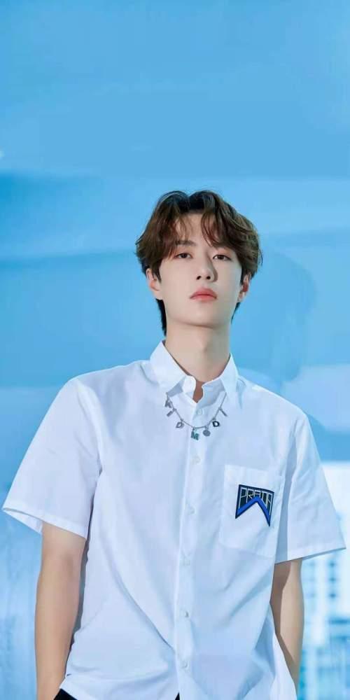 王一博最新吃瓜爆料视频,娱乐圈幕后真相大曝光! 第2张 王一博最新吃瓜爆料视频,娱乐圈幕后真相大曝光! 第2张